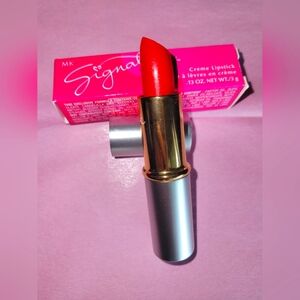 Mary Kay Signature Creme Lipstick-Rich Red- NIB.